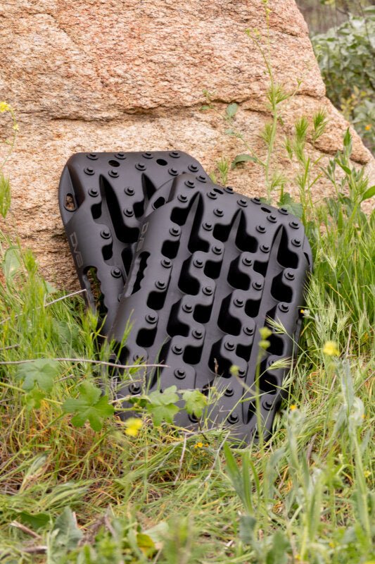 DV8 Offroad DV8 Xtract Mini Traction Board | Pair | Black - My Store