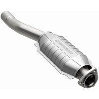 MagnaFlow Conv Volvo 28.75X6.5X4 2.5/2.38 - My Store