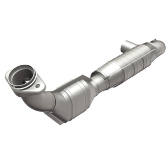 compare product MagnaFlow Direct Fit Catalytic Converter 01-04 Ford F-150 Pickup 5.4L 4WD 4R100 Trans D/S (49 State)