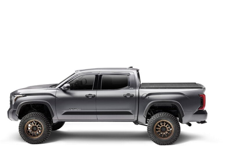 Retrax 18 - 21 Toyota Tundra CrewMax 5.5ft. Bed (w/Deck Rail Sys) Retrax EQ - My Store
