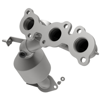 compare product MagnaFlow Direct Fit Catalytic Converter 04-06 Toyota Sienna 3.3L