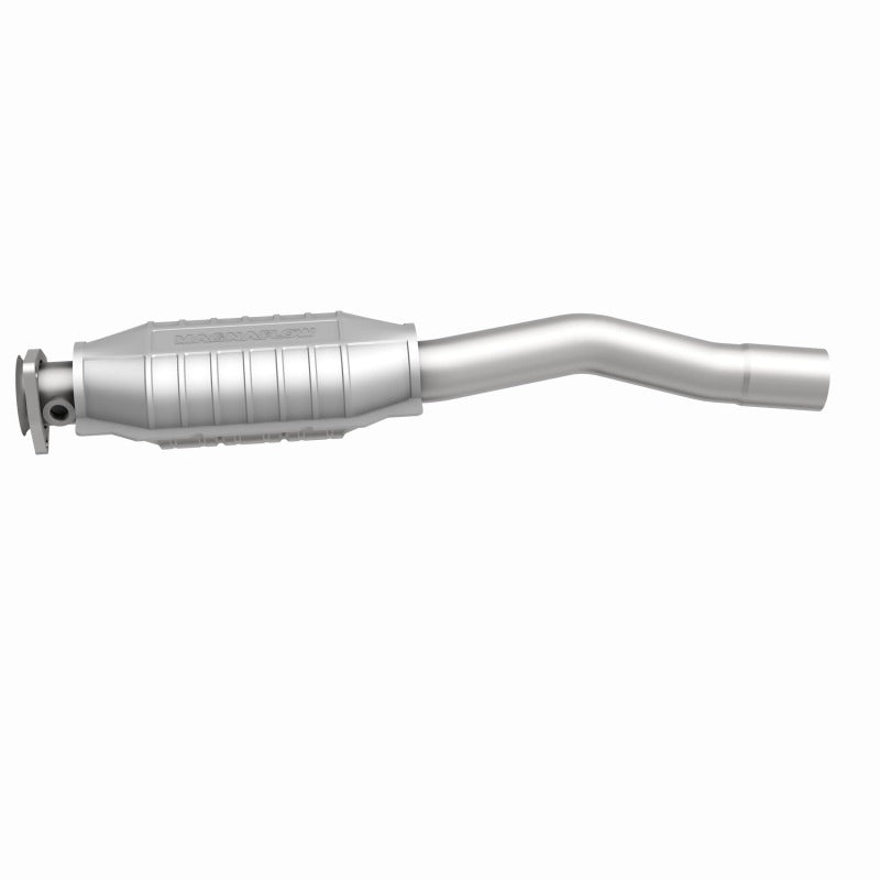 MagnaFlow Conv Volvo 28.75X6.5X4 2.5/2.38 - My Store