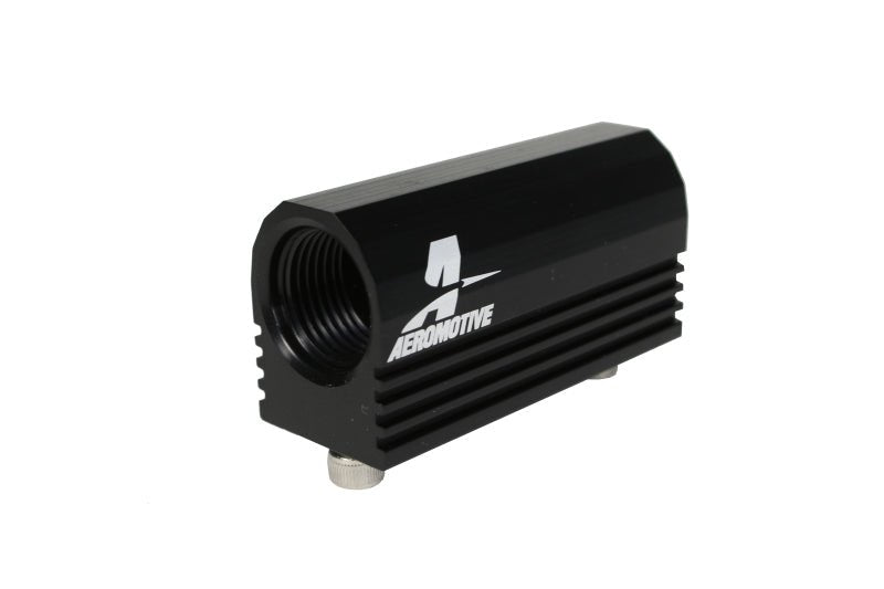 Aeromotive 96 - 04 Ford 4.6 L Fuel Rail Pressure Sensor Adapter Log ( - 08 AN inlet / outlet) - My Store
