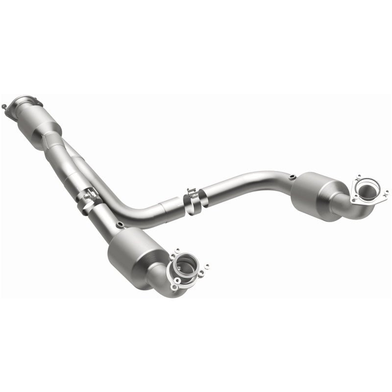 Magnaflow 12 - 20 Chevrolet Express 4500 Underbody 6.0L Direct Fit Catalytic Converter - My Store