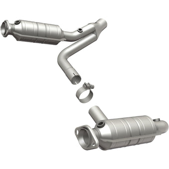 compare product MagnaFlow Direct Fit Catalytic Converter Raider 2006 8 4.7L