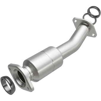 compare product MagnaFlow Direct Fit Catalytic Converter 11-15 Sienna 3.5 Underbody