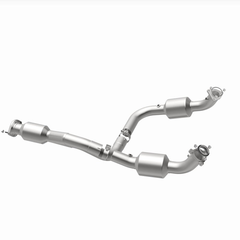 Magnaflow 12 - 20 Chevrolet Express 4500 Underbody 6.0L Direct Fit Catalytic Converter - My Store