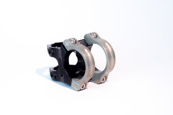 compare product Renthal Apex 35 Handlebar Clamp 40 mm.