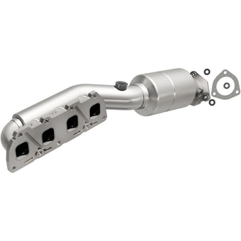 compare product MagnaFlow Direct Fit Catalytic Converter 02-04 VW Passat 4.0L