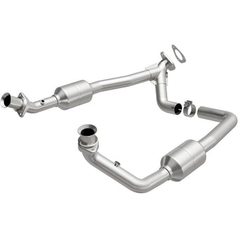 compare product MagnaFlow Direct Fit Catalytic Converter 2002 Ford E-Series Vans 5.4L