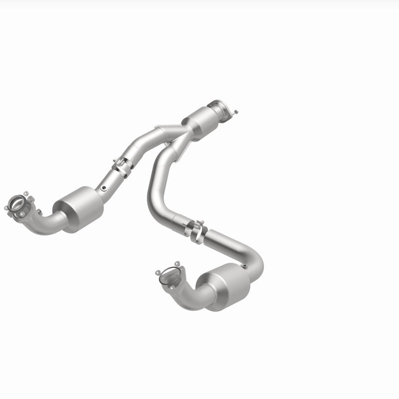 Magnaflow 12 - 20 Chevrolet Express 4500 Underbody 6.0L Direct Fit Catalytic Converter - My Store