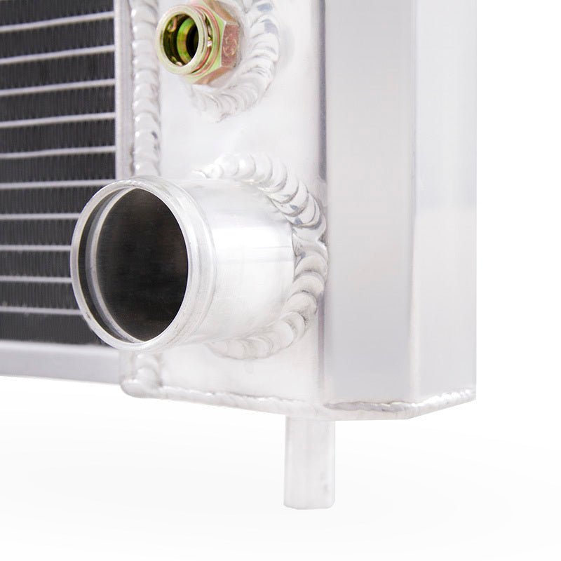 Mishimoto 99 - 14 Chevrolet Silverado 1500 V8 Aluminum Radiator - My Store