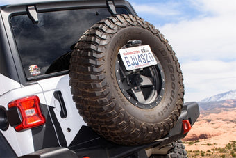 compare product ARB Kit Rego Plate Kit Suit Jl Incl Bracket & Light