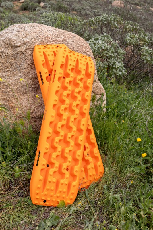 DV8 Offroad DV8 Xtract Traction Boards | Pair | Orange - My Store