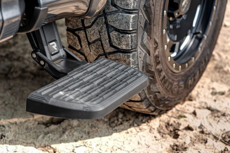 AMP Research 15 - 22 Ford F150 All Beds BedStep2 - Black - My Store
