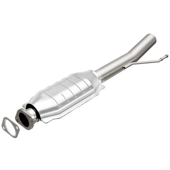 compare product MagnaFlow Direct Fit Catalytic Converter 05-09 Escape/Trib 3.0 Rear OE