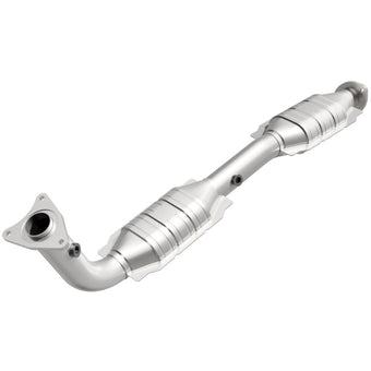 compare product Magnaflow Conv DF 07-08 Tundra 5.7L P/S