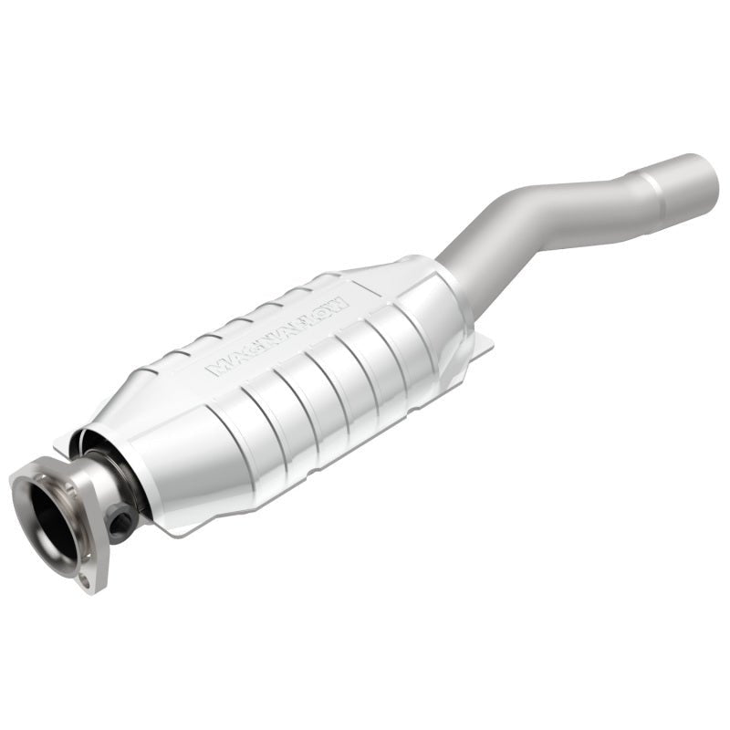MagnaFlow Conv Volvo 28.75X6.5X4 2.5/2.38 - My Store