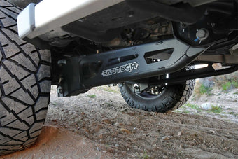 compare product Fabtech 23-24 Ford Super Duty Diesel 4in Radius Arm Component Box