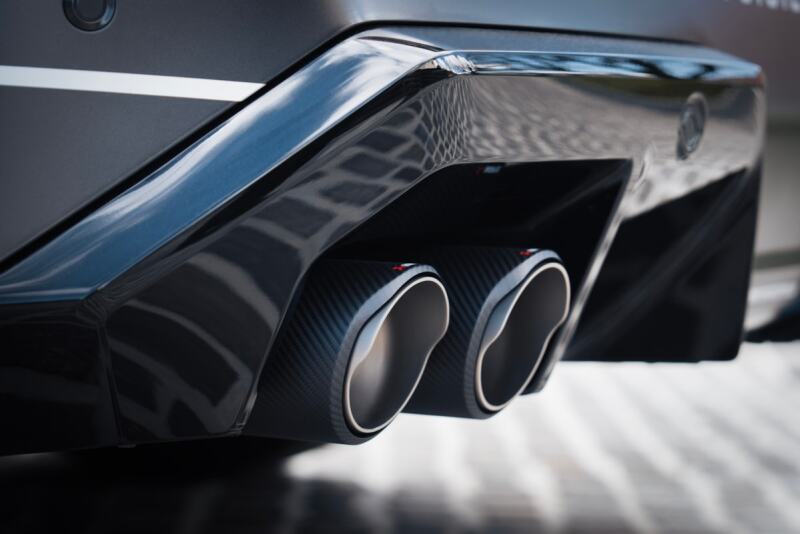 Akrapovic 2024+ BMW M5 (G90,G99) Round Carbon Fiber Tail Pipe Set - My Store