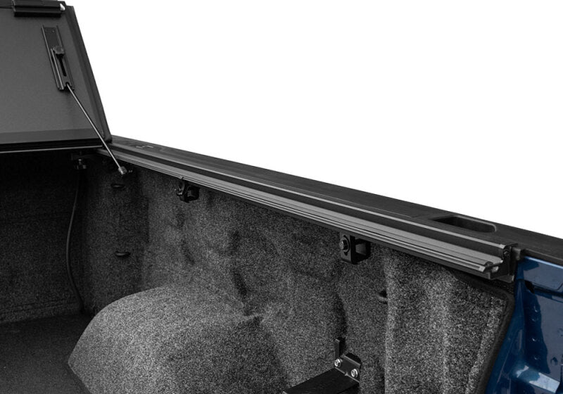 BAK 2014 Chevy Silverado 1500 / 15 - 20 Chevy Silverado 2500/3500 8ft Bed BAKFlip MX4 Matte Finish - My Store