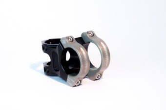 compare product Renthal Apex 35 Handlebar Clamp 50 mm.