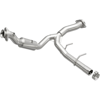 compare product MagnaFlow Direct Fit Catalytic Converter 15-17 Ford Expedition V6 3.5 OEM Underbody