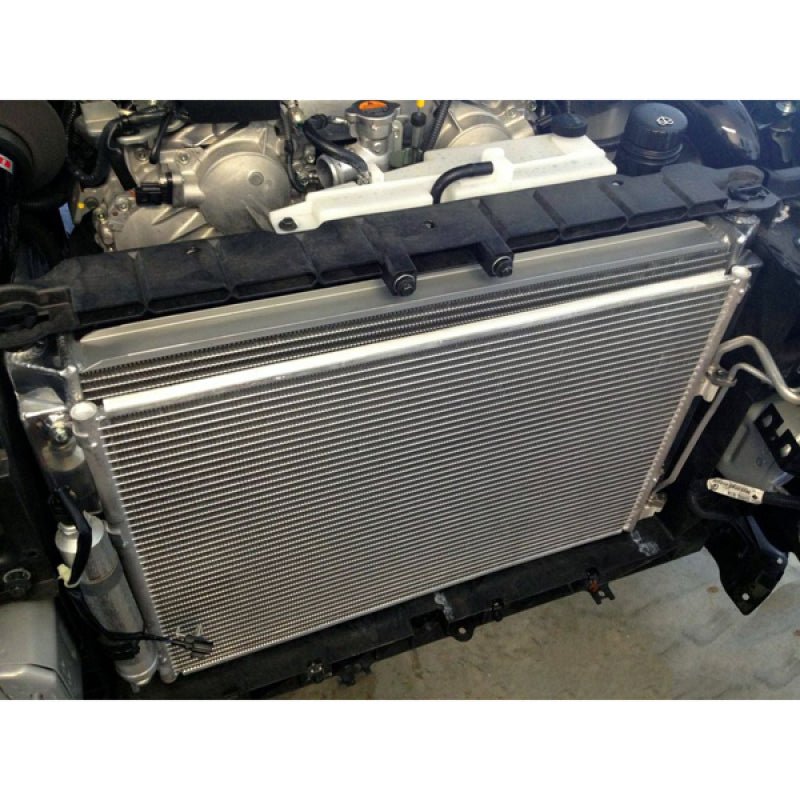 Mishimoto 09+ Nissan 370Z Manual Radiator - My Store